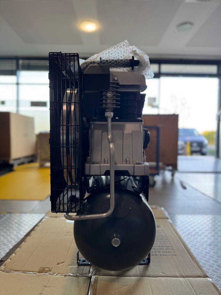 Compressore Schneider UNM 410-10-50 DX 4116028095 Nuovo modello 2024