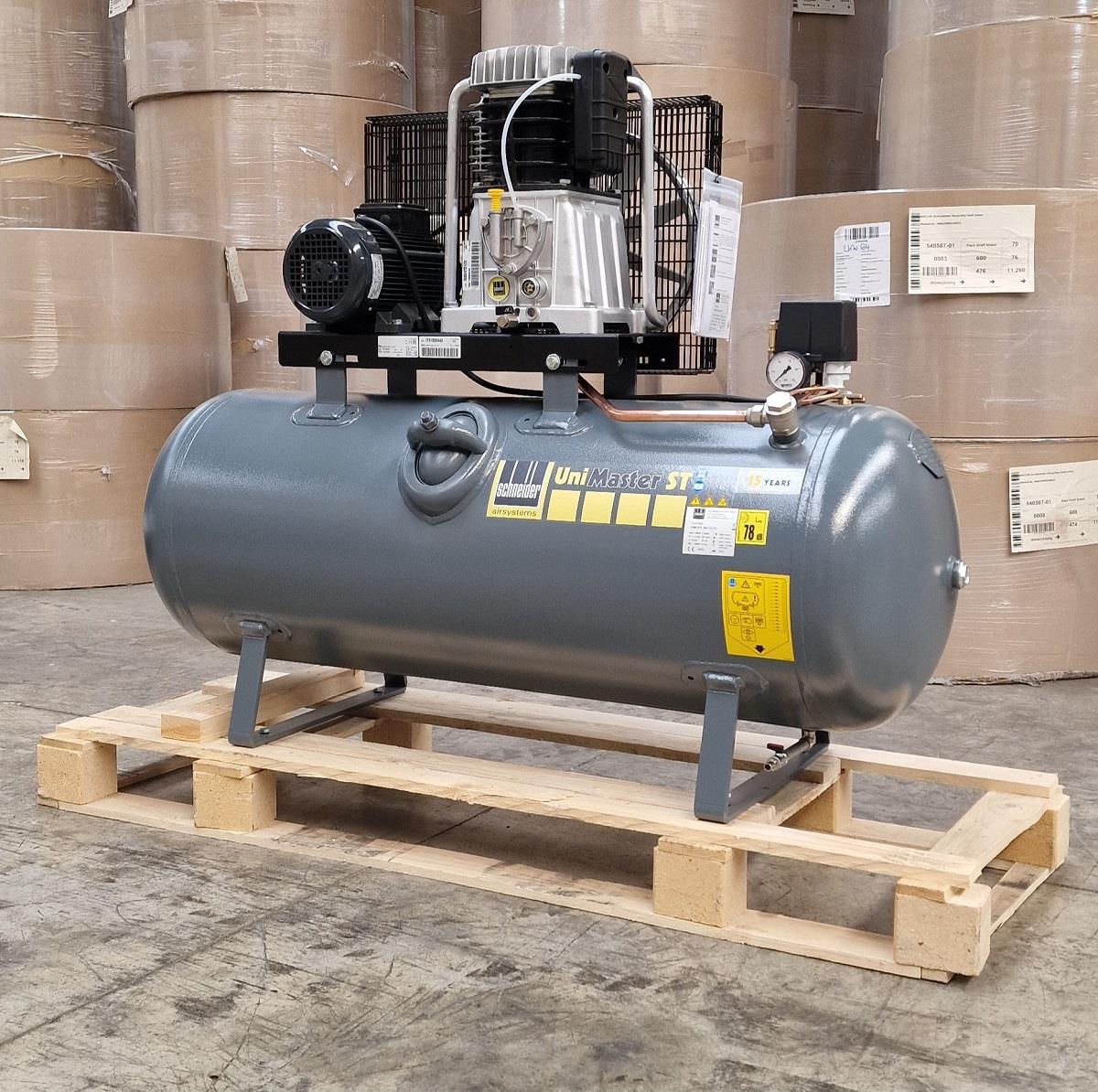 AUSSTELLER Schneider UNM STL 580-15-270 · 470 l/min · 15 bar · 4,0 kW · stationärer Kolbenkompressor · 1121570222