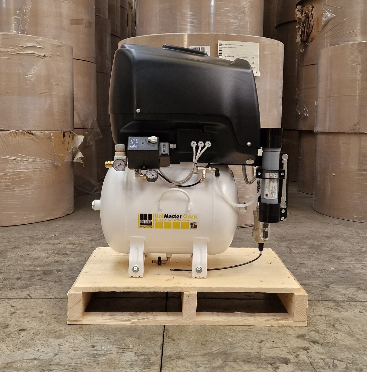 AUSSTELLER Schneider UNM 240-8-40 WXSM Clean · 152 l/min · 8 bar · 1,5 kW · ölfreier Kompressor · DGKH332110