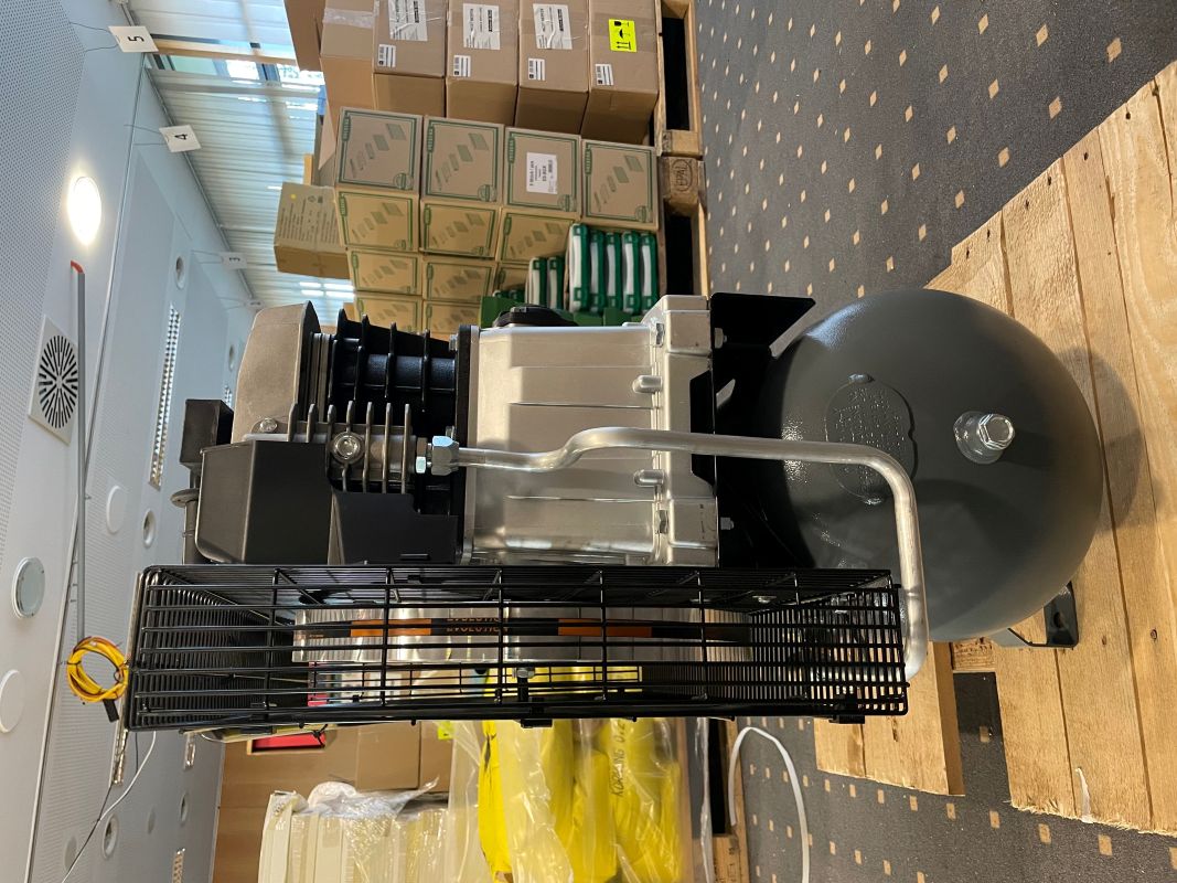 Compressore Schneider UNM 410-10-50 W - il tuttofare! 4116028092 Nuovo modello 2024