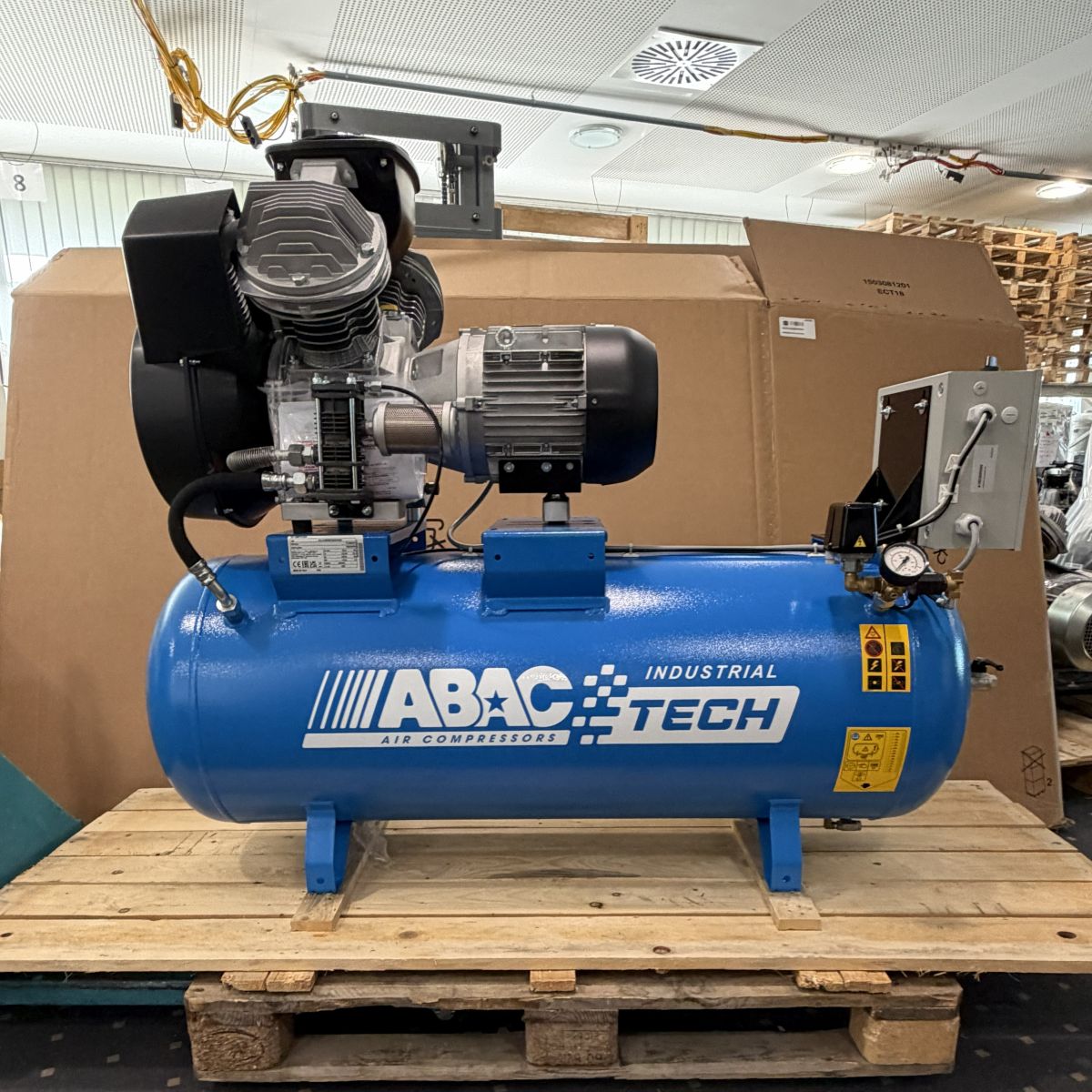 Compressore a pistoni industriale ABAC Tech ATL 7.5 270 10 400/3/50YD CE, 4116002391