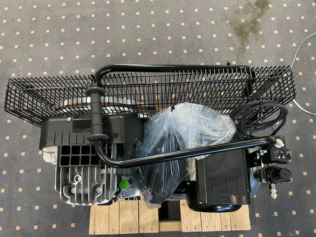 Compressore Schneider UNM 410-10-50 W - il tuttofare! 4116028092 Nuovo modello 2024