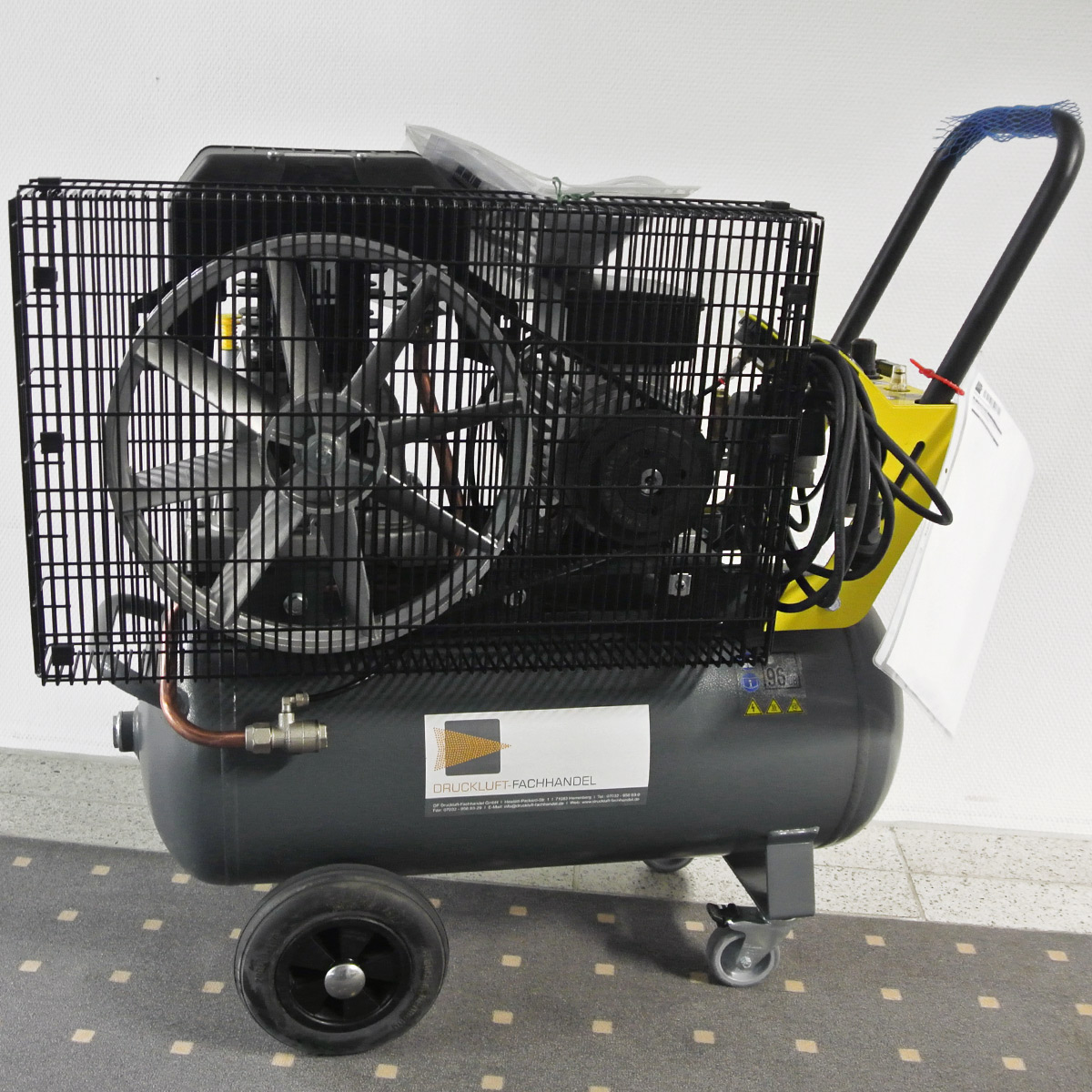 GEBRAUCHT Schneider UNM 410-10-50 WX · 295 l/min · 2,2 kW · 10 bar