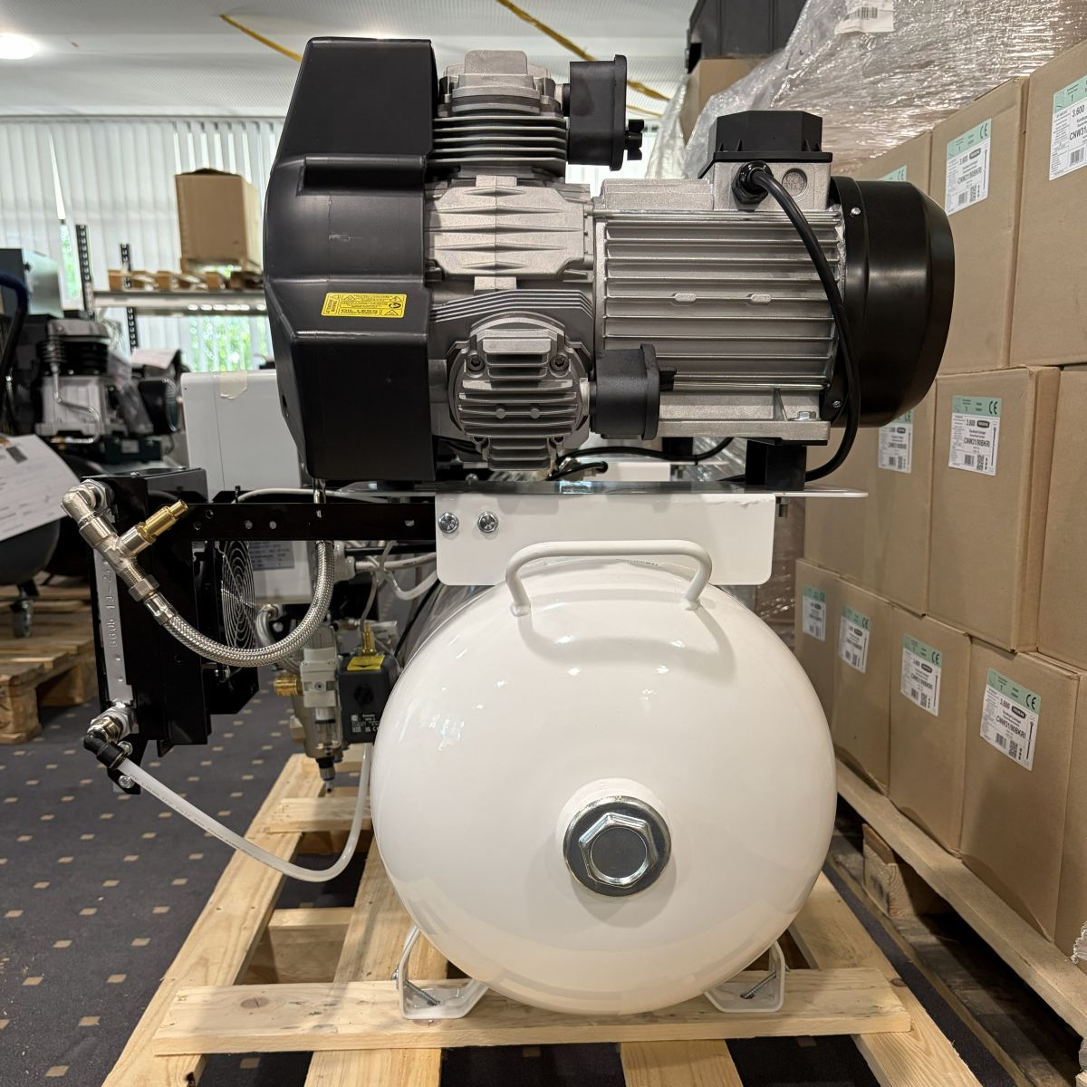 Schneider-Kompressor UNM 720-8-90 DXM Clean - Ölfrei inklusive Membrantrockner H362010 DGKH362010