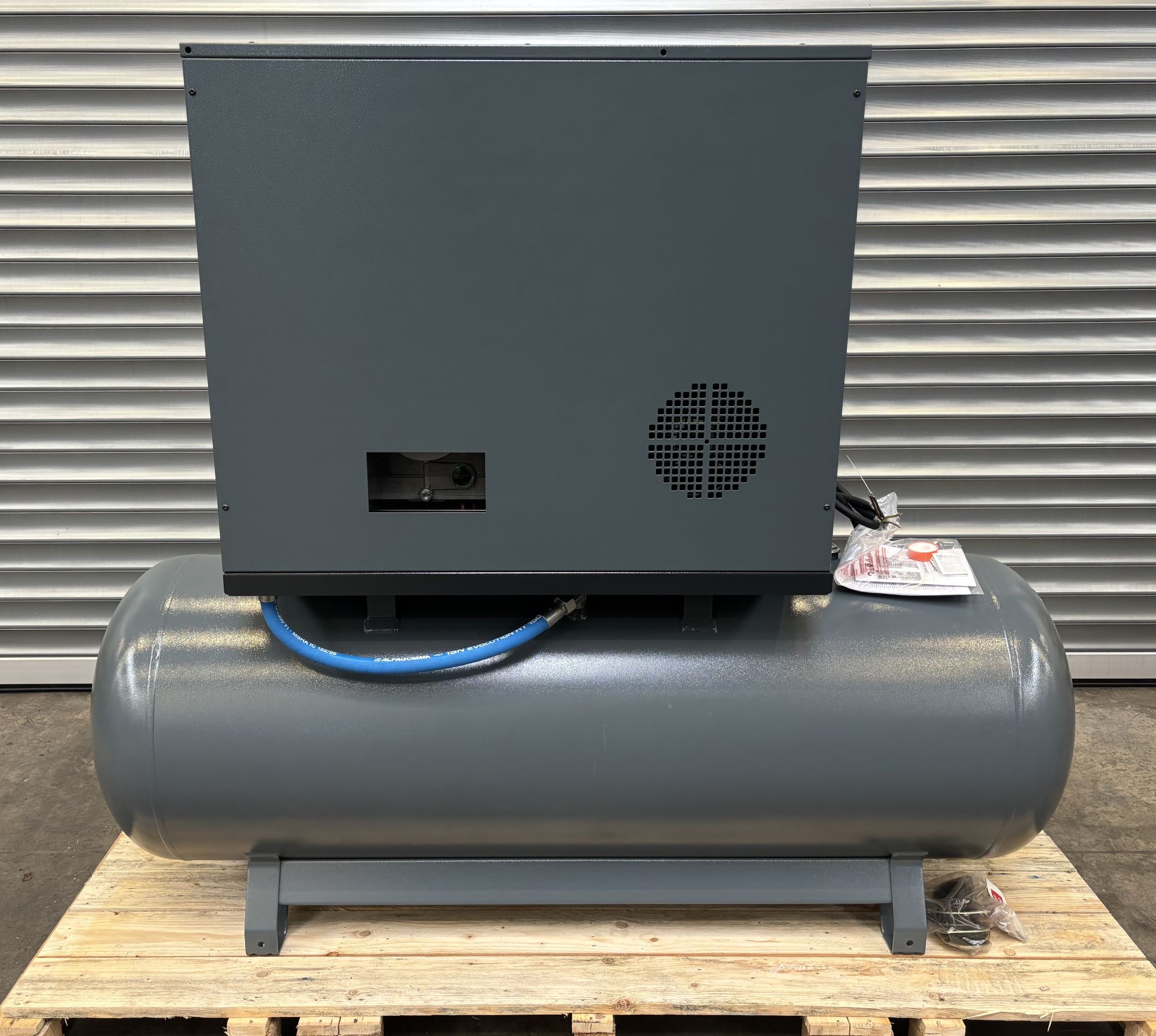 AUSSTELLER Atlas Copco Kolbenkompressor Automan AC75-11 bar SIL TM500 Y 400/3 inkl. Behälter 500 L