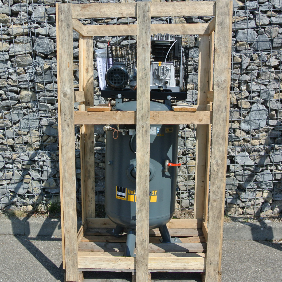 ARTICOLO DA ESPOSIZIONE Schneider UNM STS 580-15-270 - 470 l/min - 15 bar - 4 kW - compressore a pistoni fisso - 1121570238