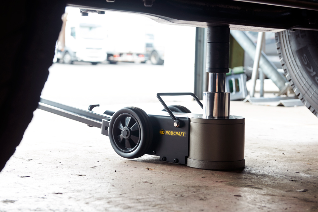 Rodcraft Luft-Hydraulischer Wagenheber ATJ30-2 - nie wieder selbst pumpen!