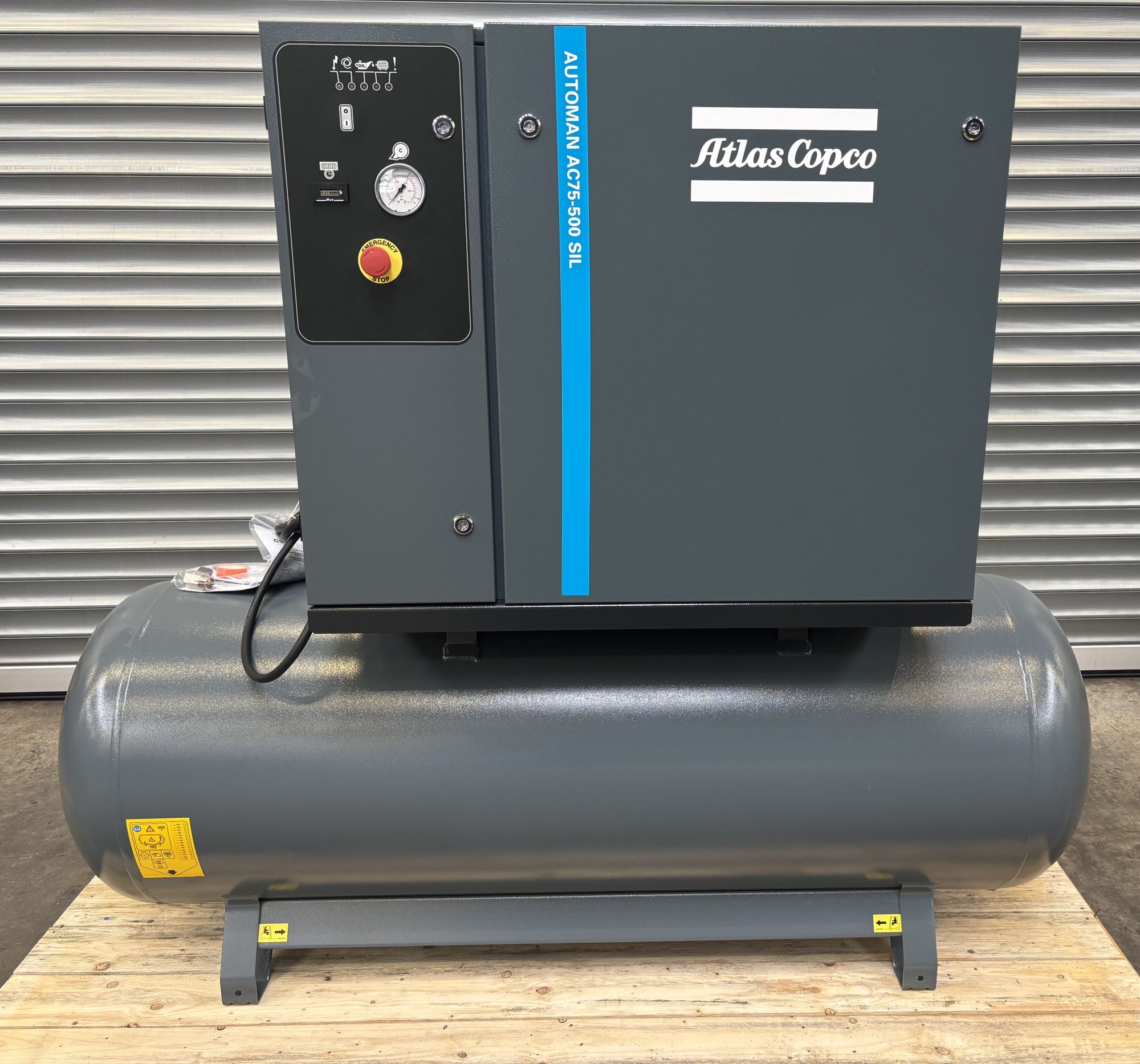 AUSSTELLER Atlas Copco Kolbenkompressor Automan AC75-11 bar SIL TM500 Y 400/3 inkl. Behälter 500 L