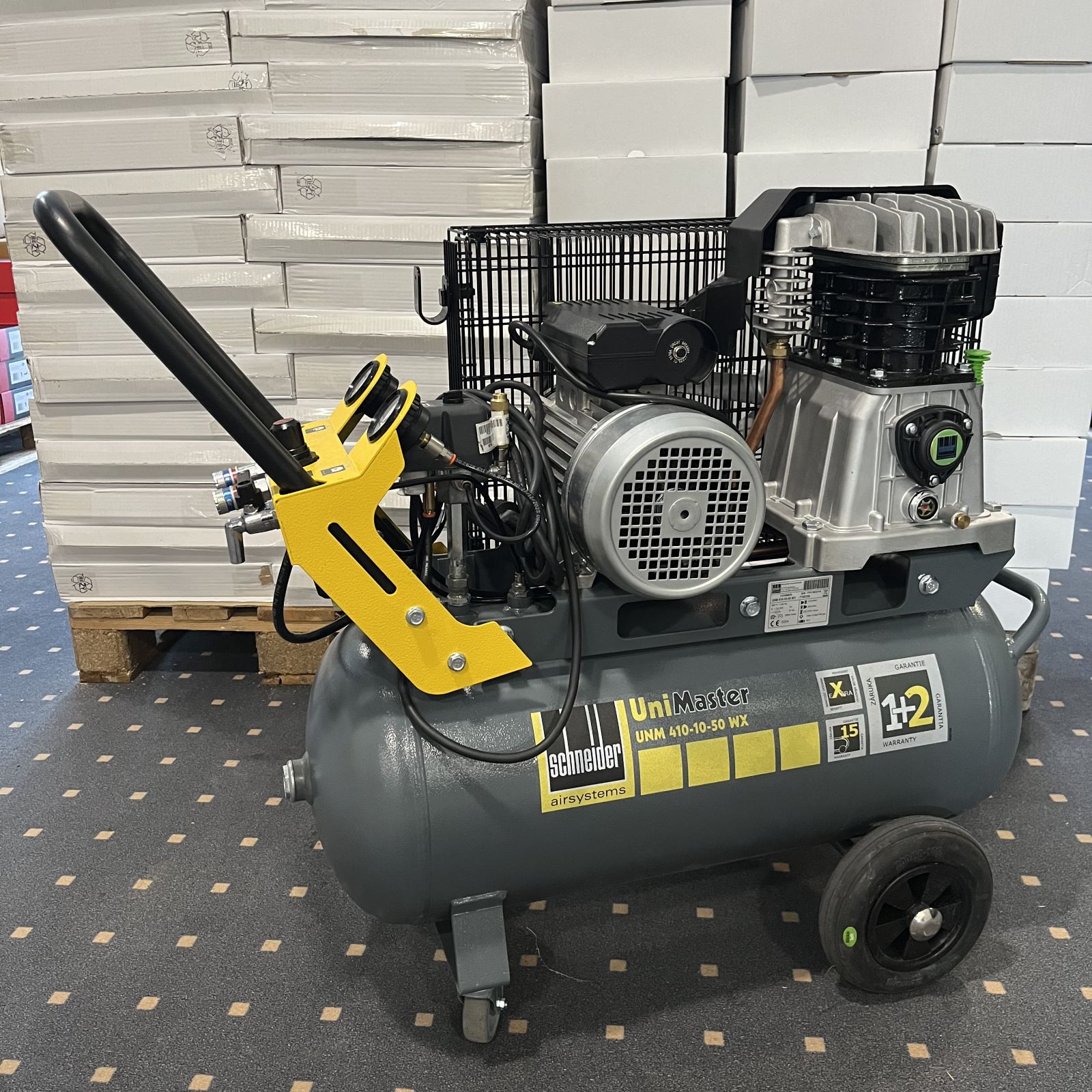 AUSSTELLER Schneider UNM 410-10-50 WX · 295 l/min · 2,2 kW · 10 bar