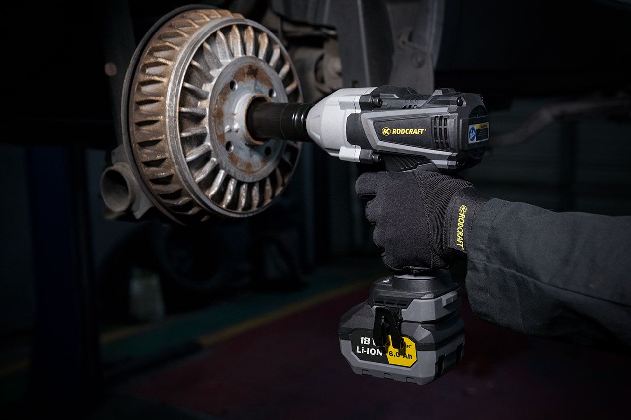 Rodcraft RC9087K6 Akku-Schlagschrauber, Vierkant 3/4 Zoll, max. Lösemoment 1500 Nm, inkl. 2x 6 Ah Akku, Ladegerät und Stofftasche