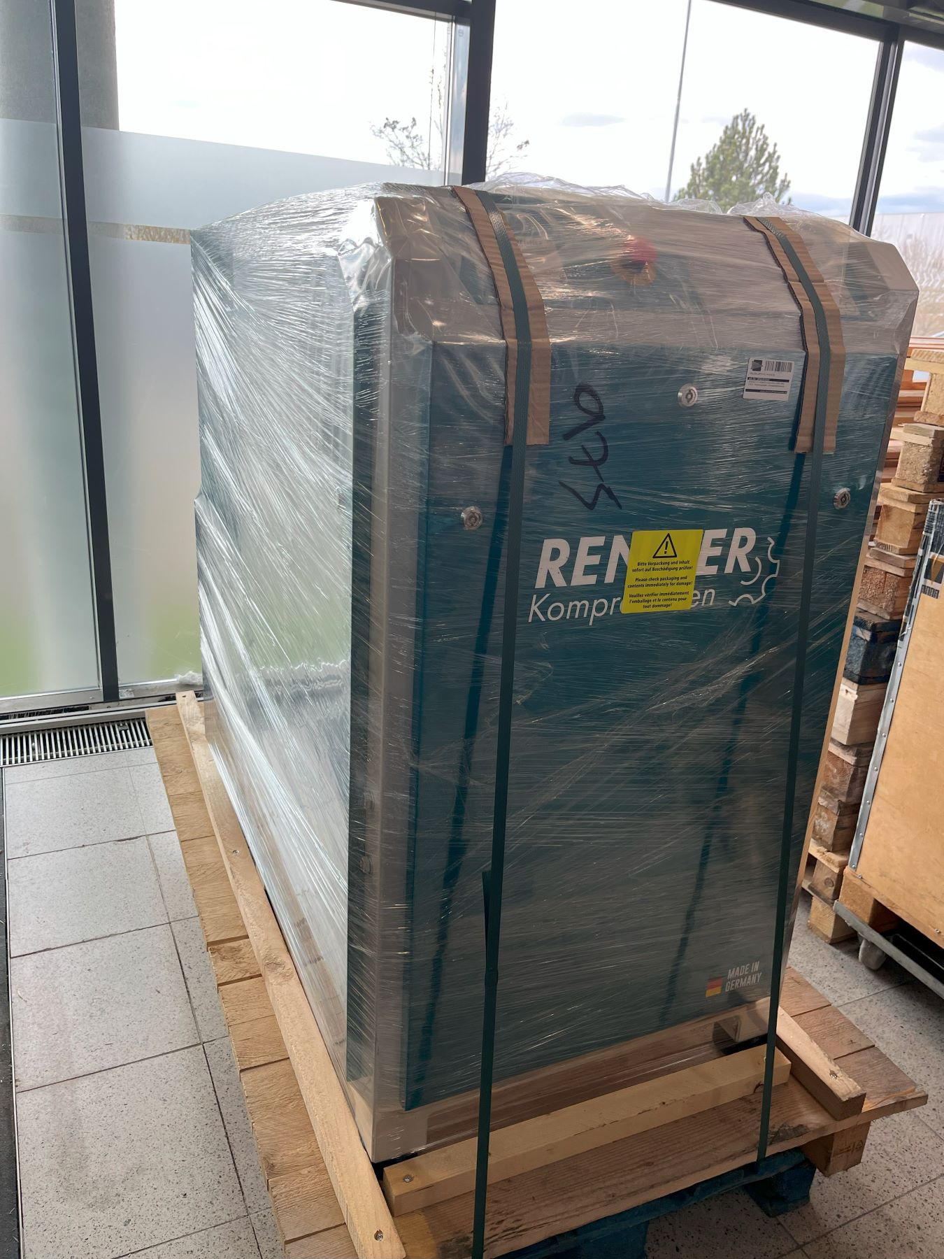 GEBRAUCHT RENNER-Kompressor RSKF-PRO 2-15,0 - frequenzgeregelt | Schraubenkompressor 6-10 bar - 203 BH