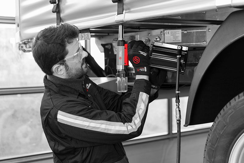 Chicago Pneumatic Druckluft Nietpistole, Stahl-Blindniete bis zu 6,4 mm und BULB-Niete bis zu 7,8 mm